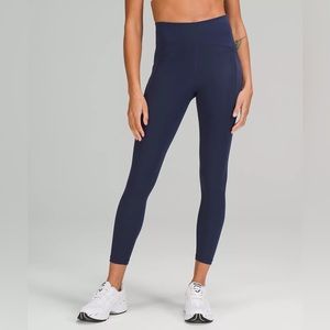 Modern Balance Active Sport-body leggings.